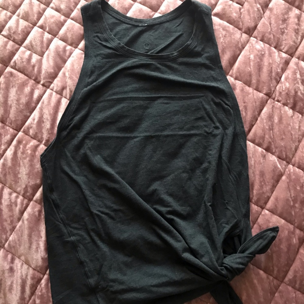 Lululemon tank top